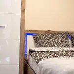 Getaway 2 Bedroom Dream - Free Parking Апартамент *