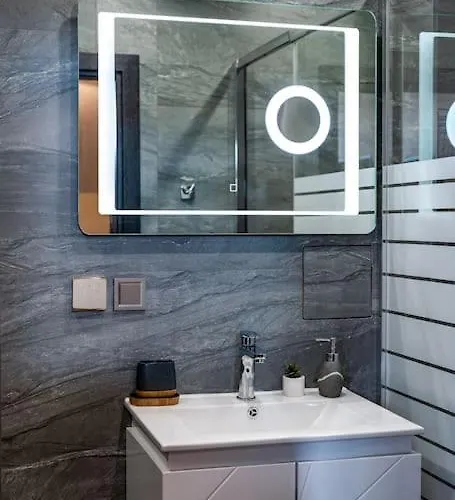 Getaway 2 Bedroom Dream - Free Parking Апартамент