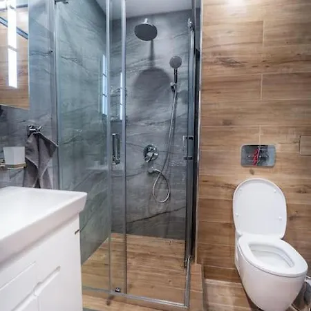 Apartment Getaway 2 Bedroom Dream - Free Parking