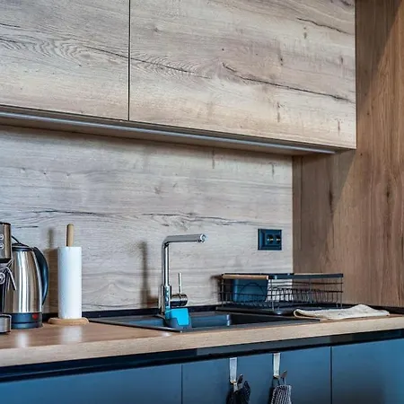 Apartment Getaway 2 Bedroom Dream - Free Parking *